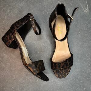 Black and brown leopard print